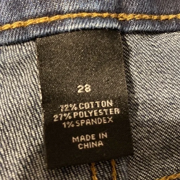 Womens Lane Bryant casual stretch solid blue plus size denim shorts size 28 - Picture 3 of 3